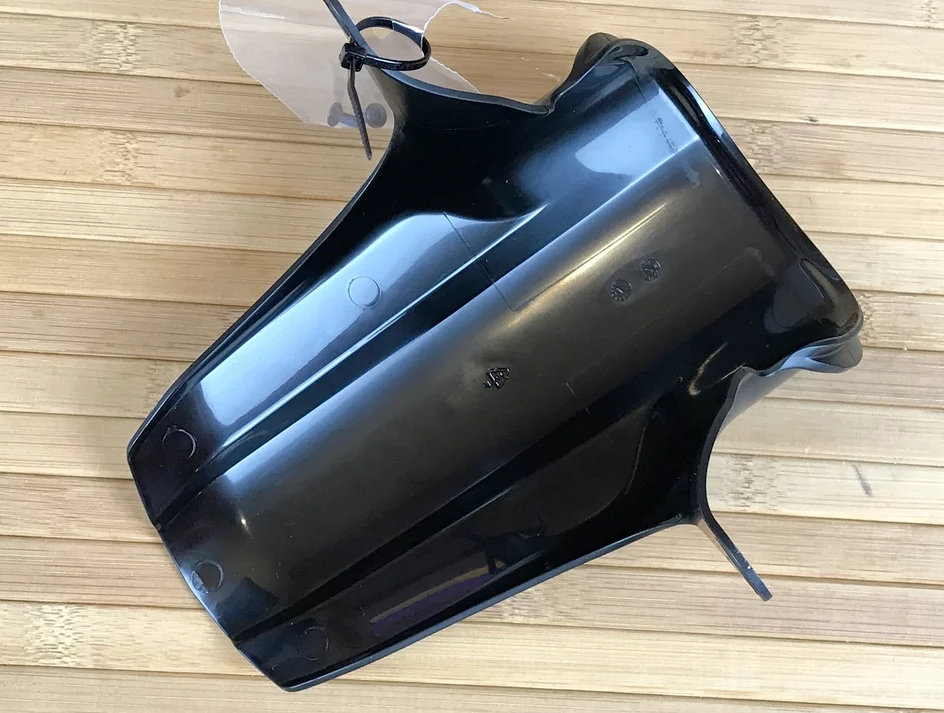 Fox Mud Guard / Schutzblech 36 & 38 Schwarz 4 Fox Mud Guard / Schutzblech 36 & 38 Schwarz – Bild 4