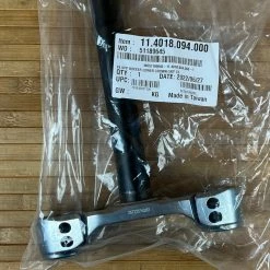 Rock-shox Rock Shox Boxxer Untere Brücke Mit Schaft 1 1/8" Crown-Steerer 46mm Offset ( 10 OS ) -Bremse Verkaufsgeschäft IMG 0143 0e7ce2d1 a6f3 4dde bdb4 2595e07941b4