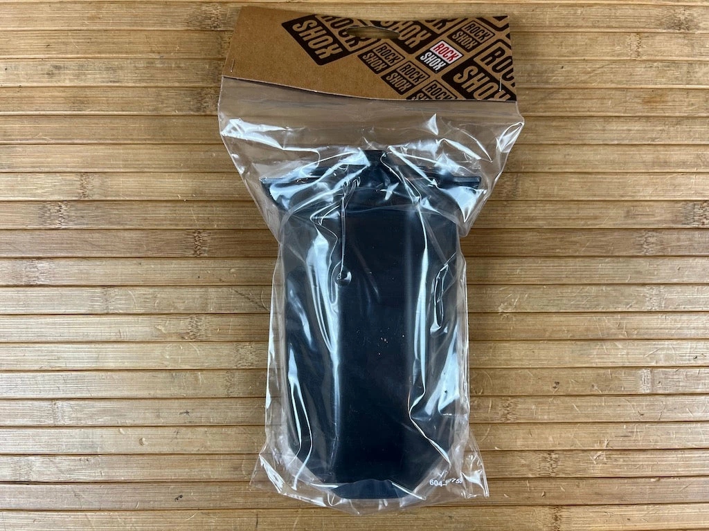 Rock-shox Rock Shox Pike / Lyrik 2023 Mud Guard / Schutzblech / Fender Schwarz 1 Rock-shox Rock Shox Pike / Lyrik 2023 Mud Guard / Schutzblech / Fender Schwarz