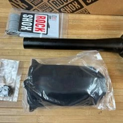 Rock-shox RockShox Lyrik Ultimate RC2 2023 Federgabel 29" / 160mm Grün / Green -Bremse Verkaufsgeschäft IMG 0240