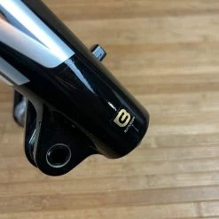 Rock-shox RockShox Zeb Ultimate Federgabel Schwarz 190mm / 27,5" 19 Rock-shox RockShox Zeb Ultimate Federgabel Schwarz 190mm / 27,5" -Bremse Verkaufsgeschäft IMG 0261