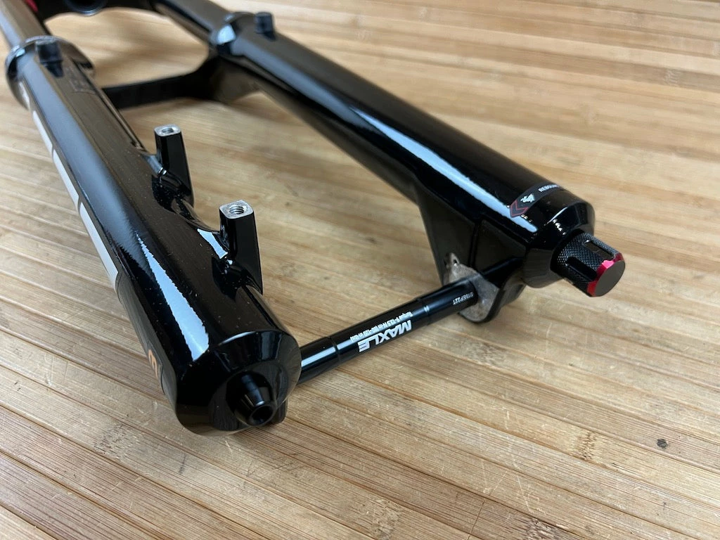 Rock-shox RockShox Zeb Ultimate Federgabel Schwarz 190mm / 27,5" 8 Rock-shox RockShox Zeb Ultimate Federgabel Schwarz 190mm / 27,5" – Bild 8