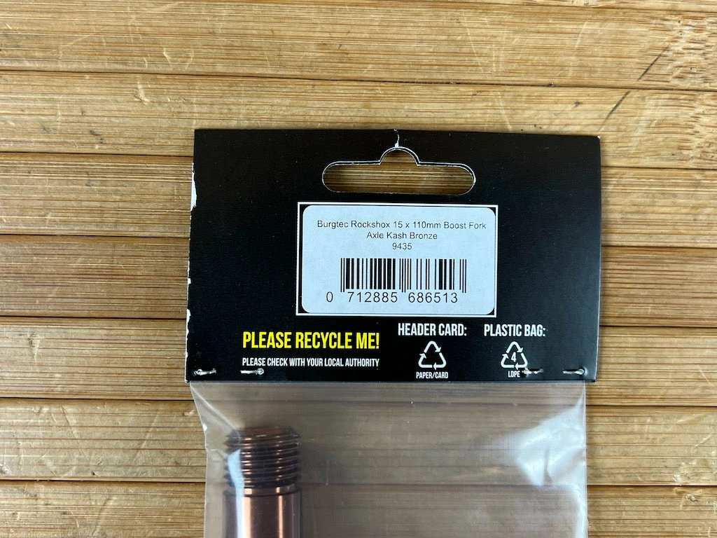 Burgtec Rock Shox Boost Achse / Axle Kash Bronze 3 Burgtec Rock Shox Boost Achse / Axle Kash Bronze – Bild 3