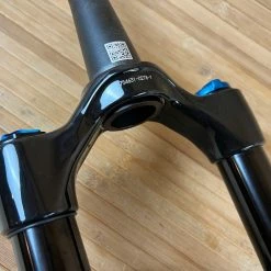 Fox 36 2021 Grip 3-POS 160mm / 27,5" Federgabel Shiny Black -Bremse Verkaufsgeschäft IMG 0751 9fc0a29c ab2f 4ba0 a6e8 68dfc1872fa2