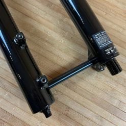 Fox 36 2021 Grip 3-POS 160mm / 27,5" Federgabel Shiny Black -Bremse Verkaufsgeschäft IMG 0753 b441a4d0 3577 4e54 a12d 25d13bc0a220