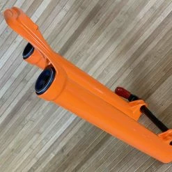 FOX 36 Casting / Lower 2018 27,5" Shiny Orange Boost -Bremse Verkaufsgeschäft IMG 0771 scaled