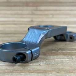 Rock-shox Rock Shox Boxxer Obere Brücke 36mm Rake ( 0 OS ) Hoch / High -Bremse Verkaufsgeschäft IMG 0905 6c6f2aca e137 4cdf b660 272a58caf176