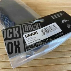 Rock-shox Rock Shox Zeb Mud Guard / Schutzblech / Fender Schwarz -Bremse Verkaufsgeschäft IMG 1138 scaled