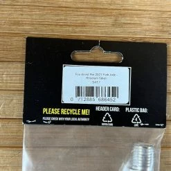 Burgtec FOX Boost Achse / Axle PRE 2021 Rhodium Silver 5 Burgtec FOX Boost Achse / Axle PRE 2021 Rhodium Silver -Bremse Verkaufsgeschäft IMG 1179