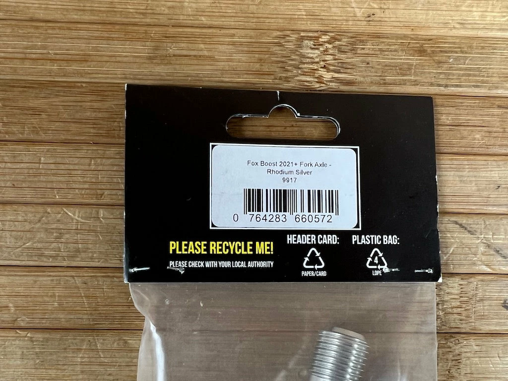 Burgtec FOX Boost Achse / Axle 2021+ Rhodium Silver 3 Burgtec FOX Boost Achse / Axle 2021+ Rhodium Silver – Bild 3