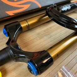 Fox 2021 38 Factory 27,5" 160mm Grip2 44mm Rake Federgabel Black -Bremse Verkaufsgeschäft IMG 1898