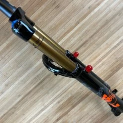 Fox 2021 38 Factory 27,5" 160mm Grip2 44mm Rake Federgabel Black -Bremse Verkaufsgeschäft IMG 1904