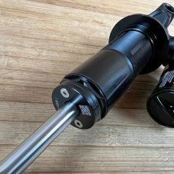 Fox DHX2 Factory Race 225x70mm Trunnion 2021 Dämpfer 16 Fox DHX2 Factory Race 225x70mm Trunnion 2021 Dämpfer -Bremse Verkaufsgeschäft IMG 1926