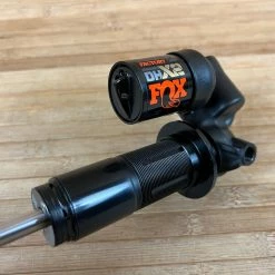 Fox DHX2 Factory Race 225x70mm Trunnion 2021 Dämpfer 17 Fox DHX2 Factory Race 225x70mm Trunnion 2021 Dämpfer -Bremse Verkaufsgeschäft IMG 1927