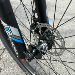 Ns-bikes NS Bikes Movement 2 Alloy DJ Dirt Komplettbike Red -Bremse Verkaufsgeschäft IMG 2129 fc71b429 4a9d 447d 9484 236cdabc6918