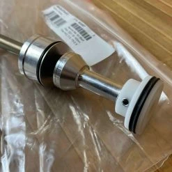 Fox 36 2021 Air Shaft Kit 140mm -Bremse Verkaufsgeschäft IMG 2139 scaled