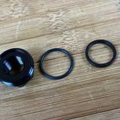 Fox Bodenschraube / Nut Bottom Assy Mit Dichtung -Bremse Verkaufsgeschäft IMG 2662 scaled