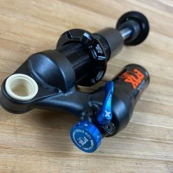 Fox DHX F-S 230 X 65 2022 Dämpfer -Bremse Verkaufsgeschäft IMG 3150