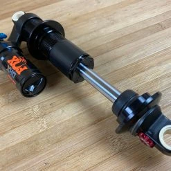 Fox DHX F-S 230 X 65 2022 Dämpfer -Bremse Verkaufsgeschäft IMG 3151