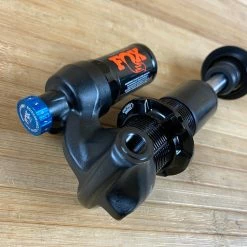 Fox DHX F-S 185 X 55 Trunnion 2022 Dämpfer -Bremse Verkaufsgeschäft IMG 3190