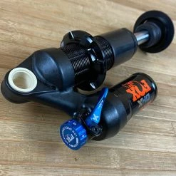 Fox DHX F-S 210 X 52,5 2022 Dämpfer 13 Fox DHX F-S 210 X 52,5 2022 Dämpfer -Bremse Verkaufsgeschäft IMG 3215