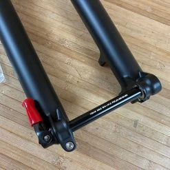 FOX 36 Casting / Lower 2021 29" Matte Black Boost -Bremse Verkaufsgeschäft IMG 3446 8f7dd34e 335b 4830 86ac 1c8fb0906bf8