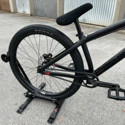 Ns-bikes NS Bikes Movement 1 Alloy DJ-Expert Dirt Komplettbike Black -Bremse Verkaufsgeschäft IMG 3614 6f753c63 10fd 46b9 be84 7c9498920d0d