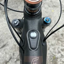 Ns-bikes NS Bikes E-Fine 2 160 Mullet Gr. L E-Bike Komplettbike -Bremse Verkaufsgeschäft IMG 3770 e4dce7d9 9781 4937 9a68 aac5d74b0176