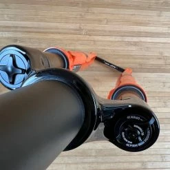 FOX 32 TC 2022 Kashima 40mm Gravel Federgabel Shiny Orange -Bremse Verkaufsgeschäft IMG 4311