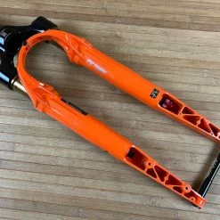 FOX 32 TC 2022 Kashima 40mm Gravel Federgabel Shiny Orange -Bremse Verkaufsgeschäft IMG 4317