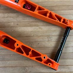 FOX 32 TC 2022 Kashima 40mm Gravel Federgabel Shiny Orange -Bremse Verkaufsgeschäft IMG 4318