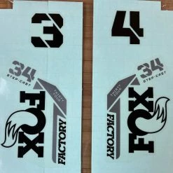 Fox Decal Kit 34 SC 2021 F-S Black Logo / Shiny Orange -Bremse Verkaufsgeschäft IMG 5567 4a41ee79 5bb3 4a9d 9458 d236867c56c4