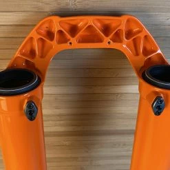 FOX 40 Casting / Lower 2019 29" Shiny Orange -Bremse Verkaufsgeschäft IMG 5710 scaled