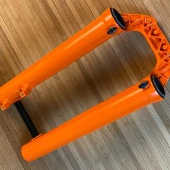 FOX 40 Casting / Lower 2017 27,5" Shiny Orange -Bremse Verkaufsgeschäft IMG 5717 scaled