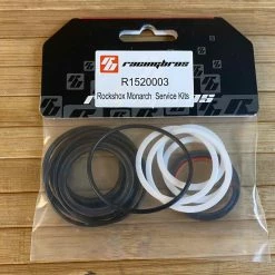 Racingbros Performance Dichtungskit Für RockShox Monarch -Bremse Verkaufsgeschäft IMG 6079 scaled