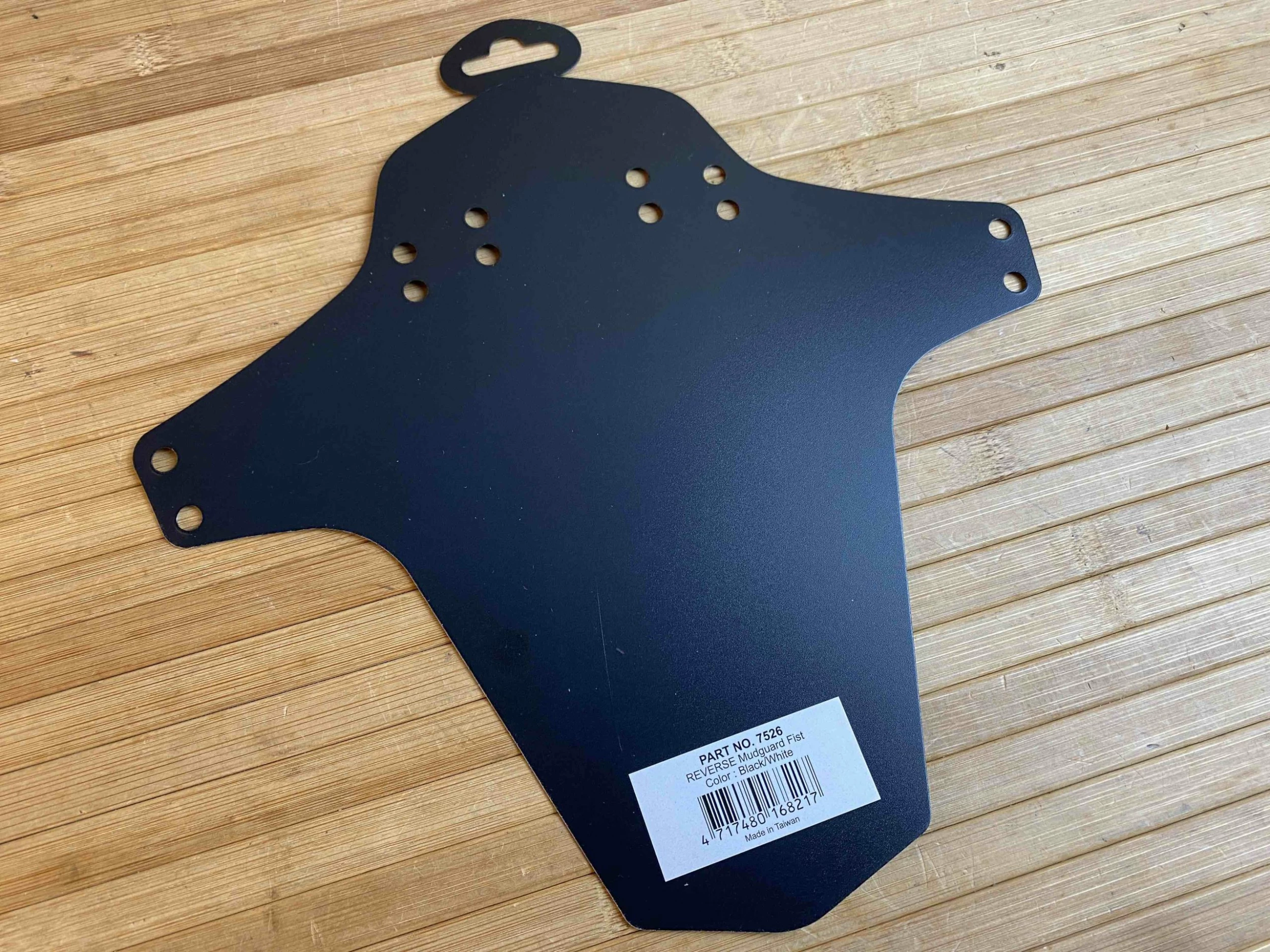 Reverse Fist Mudguard 2 Reverse Fist Mudguard – Bild 2