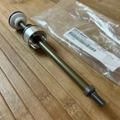 Fox 36 2018 Air Shaft Kit 100mm 831 DJ Ohne Sprengring -Bremse Verkaufsgeschäft IMG 6613 a51d2dfe ea23 41f5 b6d5 1efac2b36c67