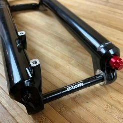 RockShox Yari RC Modelljahr 2021 29" / 170mm Federgabel -Bremse Verkaufsgeschäft IMG 6651 8e27305c 2535 46f7 a18c 1ed04bc835eb