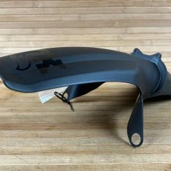 Fox Mud Guard XL / Schutzblech 36 & 38 Schwarz -Bremse Verkaufsgeschäft IMG 6944 d236886f 3f8f 4375 b16c 40a0ac502e0a