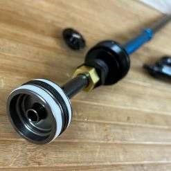 Manitou Dorado 37 Air Spring Einheit Mit Cap PRO / Expert -Bremse Verkaufsgeschäft IMG 7276 428d83a2 af40 4e11 840e 09ca8b9620a3