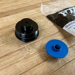 Fox 36 831 Topcap Assy Schwarz Float -Bremse Verkaufsgeschäft IMG 7309 cd6359b5 3320 4153 9053 671b07a9efa6