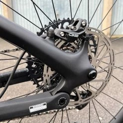 Ns-bikes NS Bikes Define 130 CARBON 29" Gr. L Enduro All Mountain Komplettbike -Bremse Verkaufsgeschäft IMG 7418