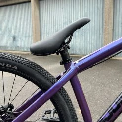 Ns-bikes NS Bikes Movement 1 Alloy DJ-Expert Dirt Komplettbike Chameleon -Bremse Verkaufsgeschäft IMG 7424 e19103cc 00ca 4366 9a1d 8febff94831b