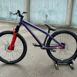 Ns-bikes NS Bikes Movement 1 Alloy DJ-Expert Dirt Komplettbike Chameleon -Bremse Verkaufsgeschäft IMG 7432