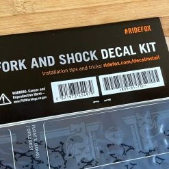 FOX Decal Kit Dekorbogen 2021 Custom Stealth Black 5 FOX Decal Kit Dekorbogen 2021 Custom Stealth Black -Bremse Verkaufsgeschäft IMG 7729 b468ad36 c4c7 4531 8d15 1e4e2f66021d