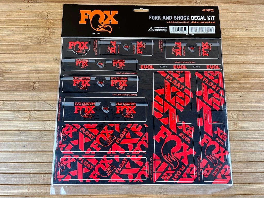 FOX Decal Kit Dekorbogen 2021 Custom Red 2 FOX Decal Kit Dekorbogen 2021 Custom Red – Bild 2