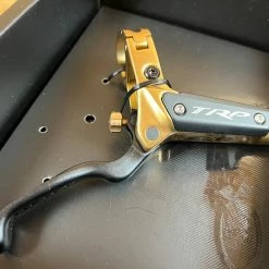 TRP DH-R EVO GOLD HD-M846 Bremse HR Hebel Rechts -Bremse Verkaufsgeschäft IMG 7876 ce828d52 c979 4adb a50c c32db7081de0