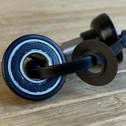 FOX Dämpferbuchse Kugellager 30x8mm Roller Assy 13 FOX Dämpferbuchse Kugellager 30x8mm Roller Assy -Bremse Verkaufsgeschäft IMG 7908 scaled