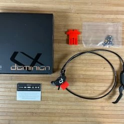 Hayes Dominion T4 Black Bremse VR / Front