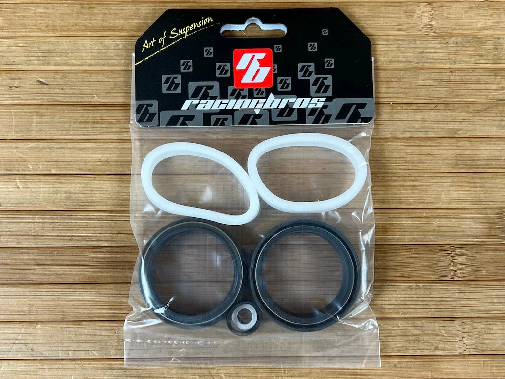 Racingbros Low Friction Abstreiferset / Dichtungen 38mm 1 Racingbros Low Friction Abstreiferset / Dichtungen 38mm